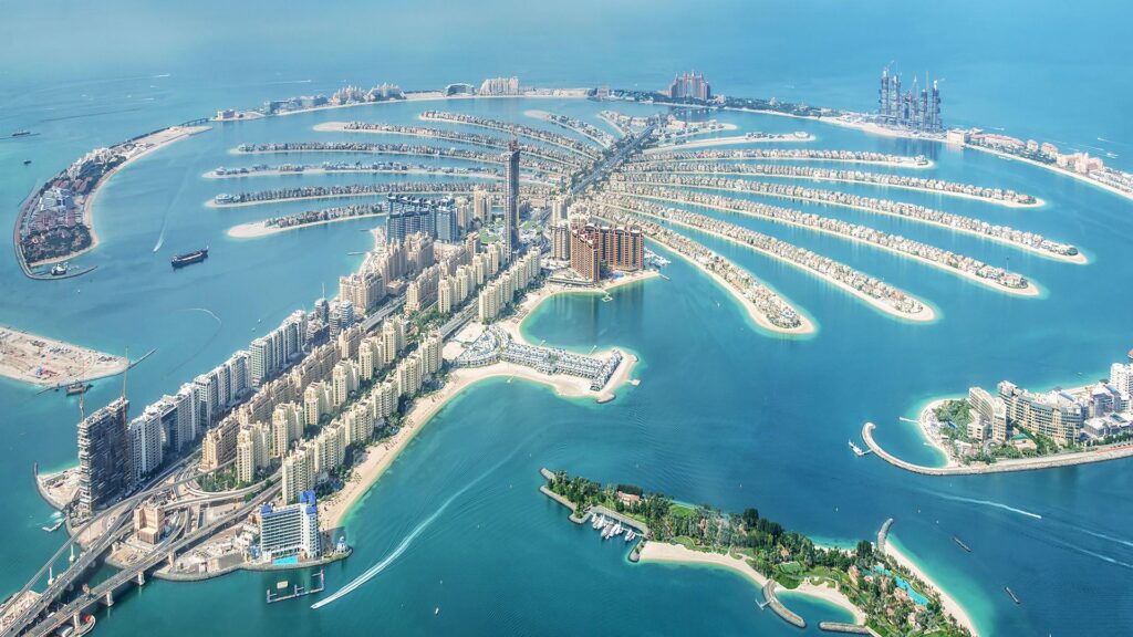 4. Jumeirah Beach Residence (JBR): Beachfront Fun and Entertainment