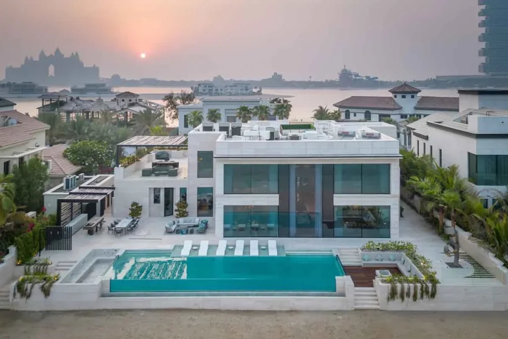 How Much Does Renting a Luxury Villa in Dubai Cost?